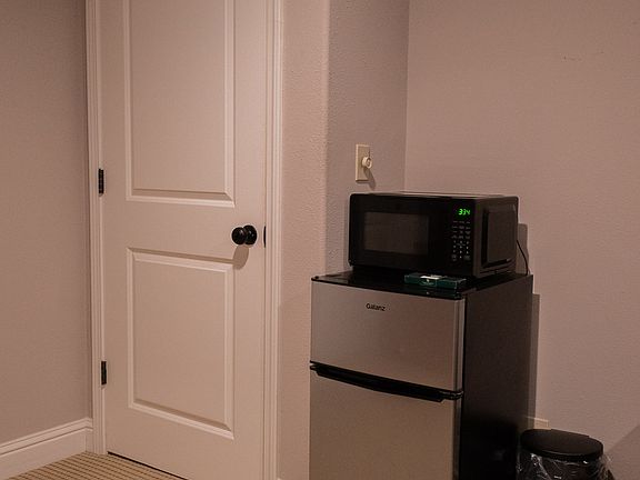 5th image of 1596 Arapahoe St #1