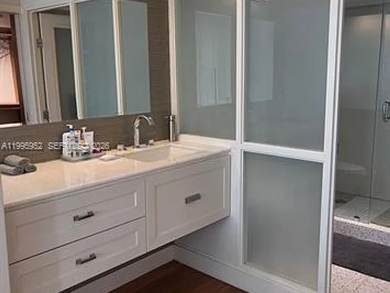 881 Ocean Dr #18B-BISCAYNE2 — Photo 12