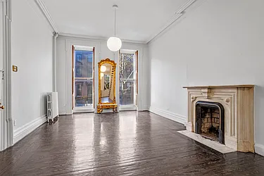 Rented by Level Group