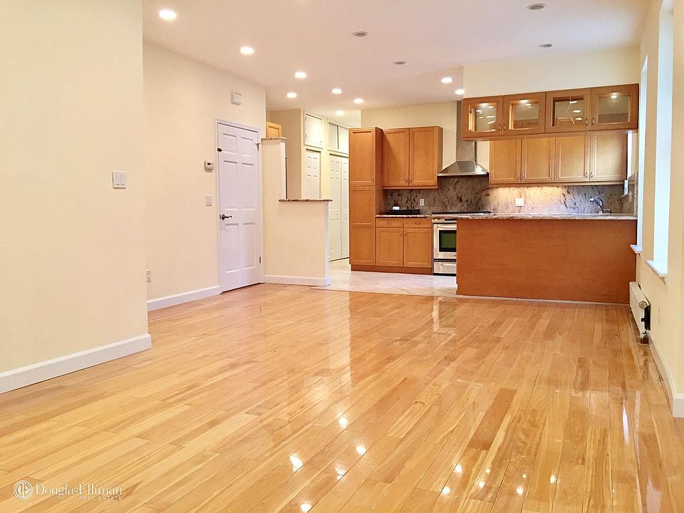 1st image of 2344 27th St #2