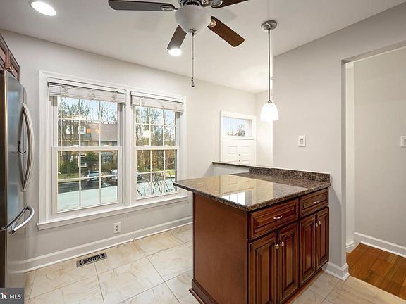 5th image of 8107 Aspenwood Way