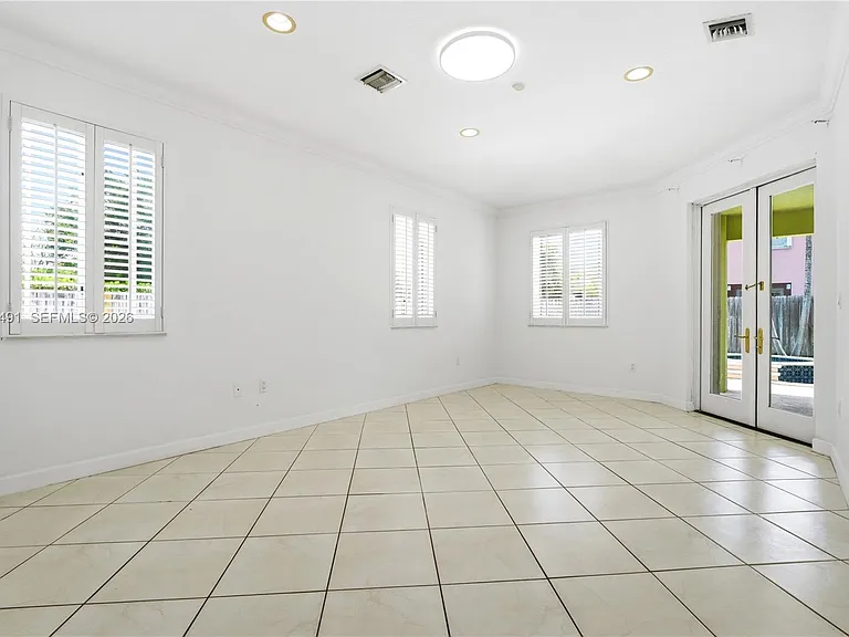 15203 SW 142nd Ave — Photo 16