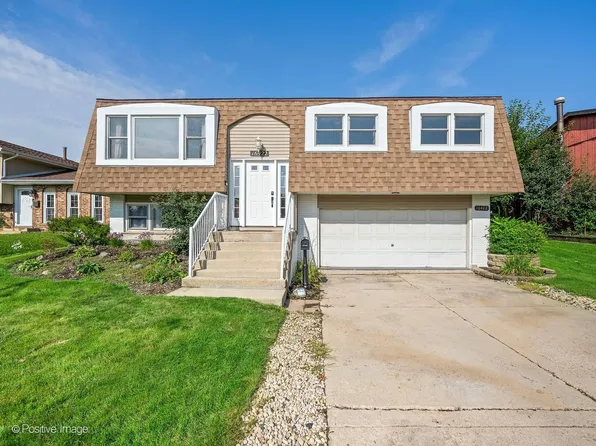 16422 76th Ave, Chicago, IL 60477