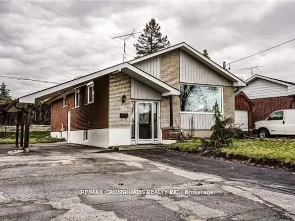 133 Labrador Dr, Oshawa, ON