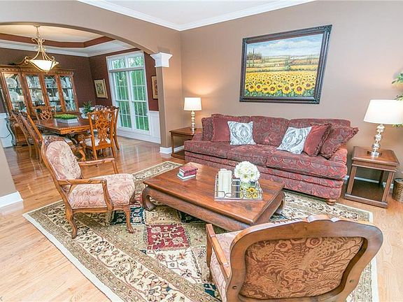 5th image of 18512 Stony Point Dr