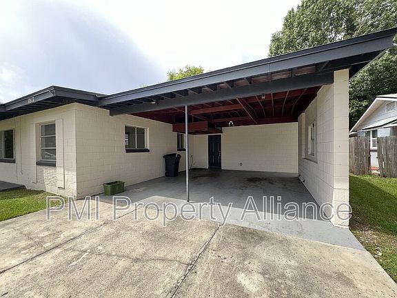 4th image of 1817 Eastbrook Blvd