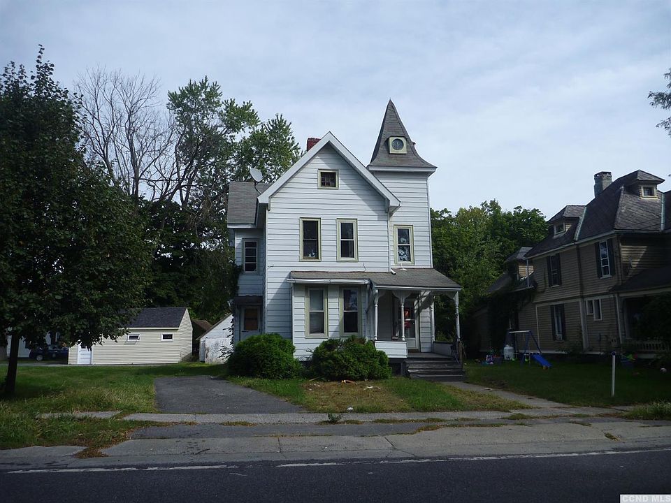 1st image of 10 Washington Ave