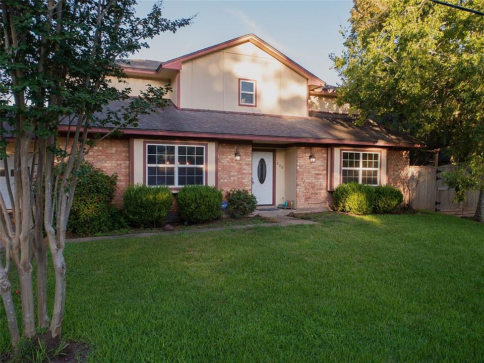 1st image of 200 Cedar Ct