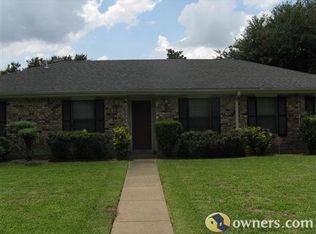 100 Scepter Cir, Lafayette, LA 70506