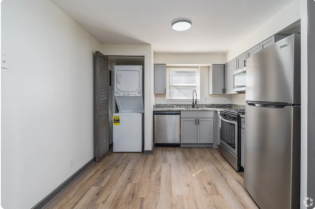 Building Photo - 1305 W King Ave #H