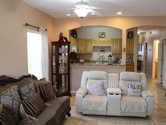 4th image of 1404 Las Villas Blvd