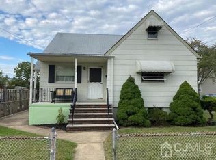 102 Berkley Blvd, Iselin, NJ 08830