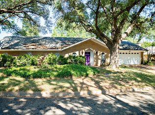 921 Bradley Dr, Athens, TX