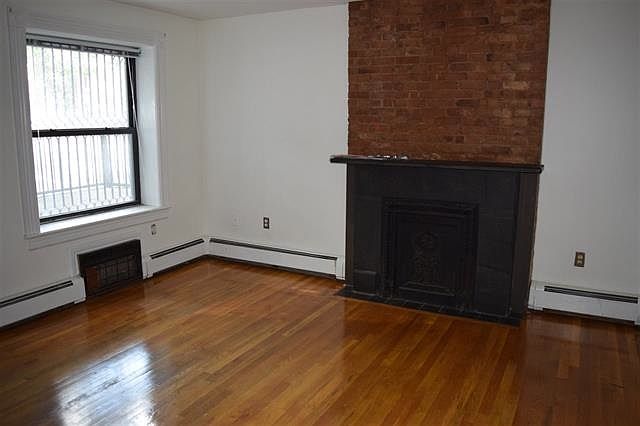 2nd image of 304 Varick St