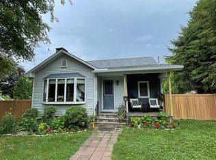 109 E John St, Milford, PA 18337