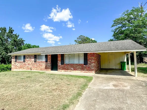 620 Dogwood St, Columbus, MS 39702