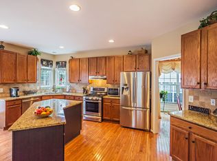 18270 Maple Spring Ct, Leesburg, VA 20176