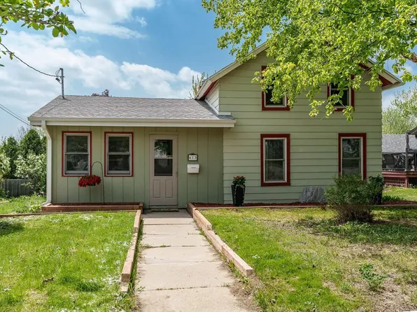 613 West Fulton Street, Edgerton, WI 53534