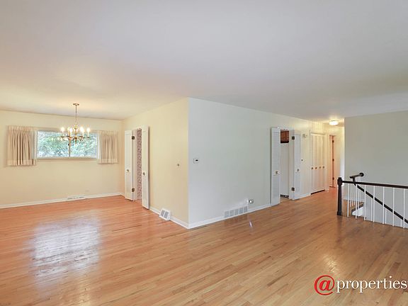 Living Room / Dining Room