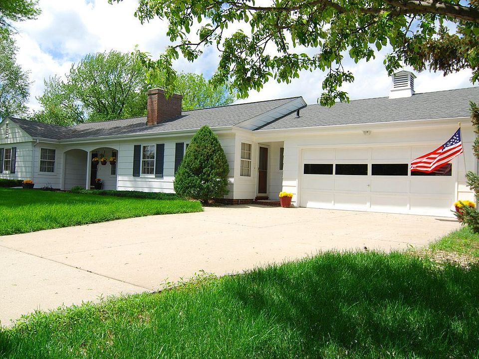 1st image of 749 Highland Highway Ave