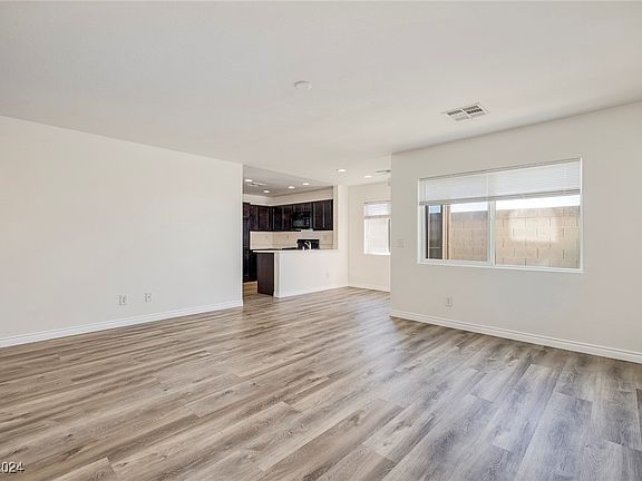 4th image of 4825 Valmark Dr