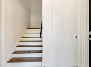 19 Berkley Pl #D, Savannah, GA 31405