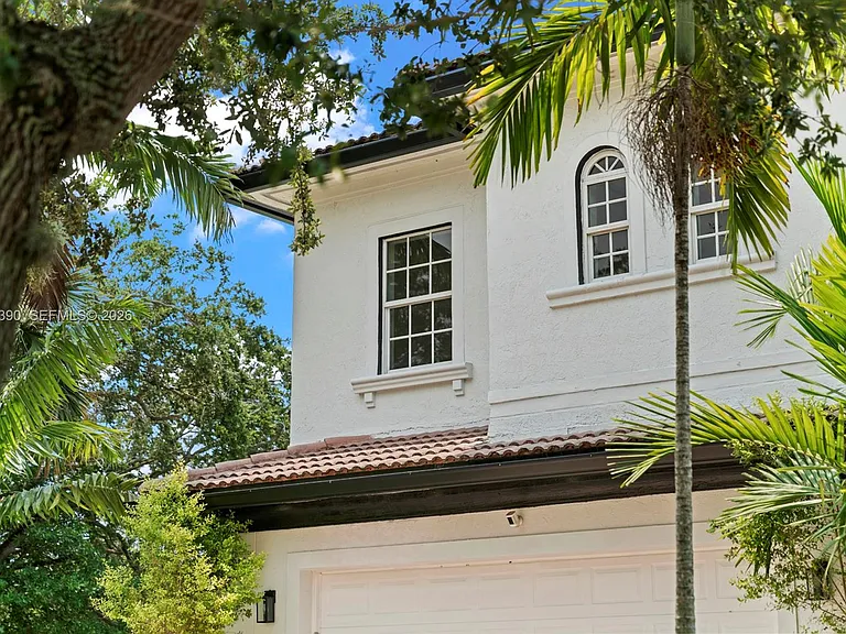 3040 SW 44th Ct — Photo 4
