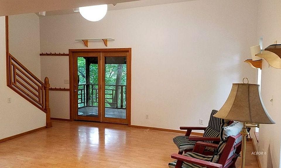 2nd image of 6710 Gura Rd