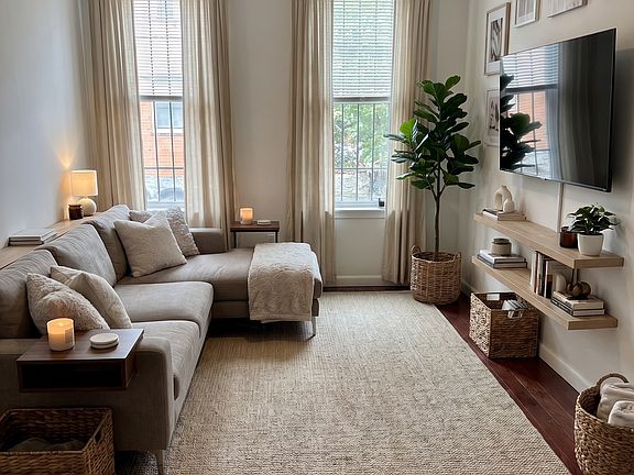 4th image of 327 Catherine St #4