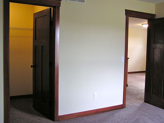 similar walk in closet 