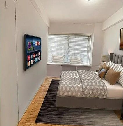 3rd image of 333 E 46th St APT 8D