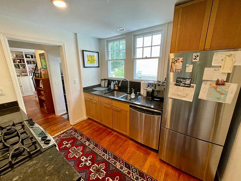 1309 N Glebe Rd — Photo 44