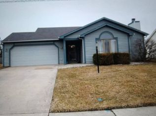 1220 Oak Bay Run, Fort Wayne, IN 46825