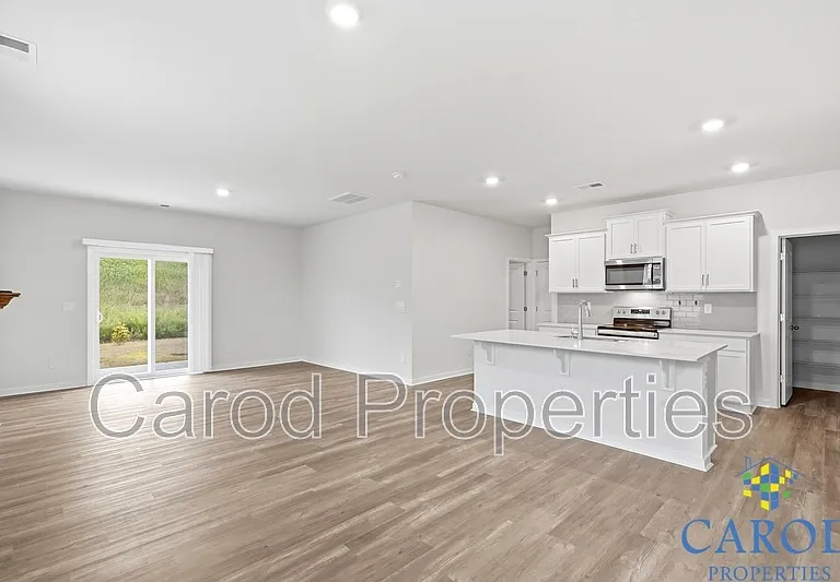 231 Brinkley Dr — Photo 4