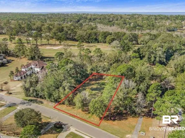 125 Augusta Ct, Fairhope, AL 36532