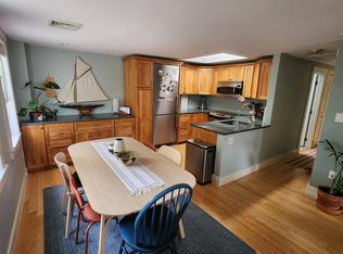 47 Main St APT D, Falmouth, MA 02540