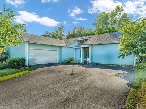 3335 SW Dukeries Rd, Topeka, KS 66614
