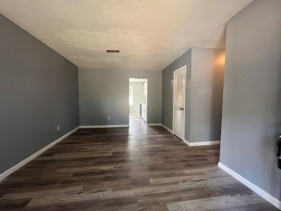 2nd image of 703 Goodall Ave