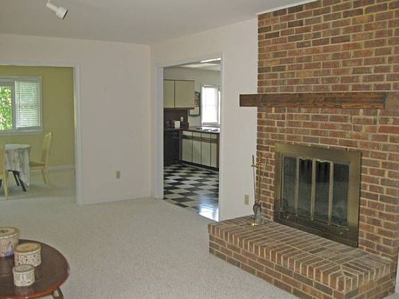 2nd image of 7011 Barkers Bend Dr