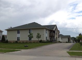 1730 Robin Ave #2, Oshkosh, WI 54902
