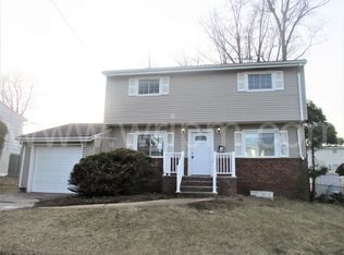 19 Jacob St, Old Bridge, NJ 08857