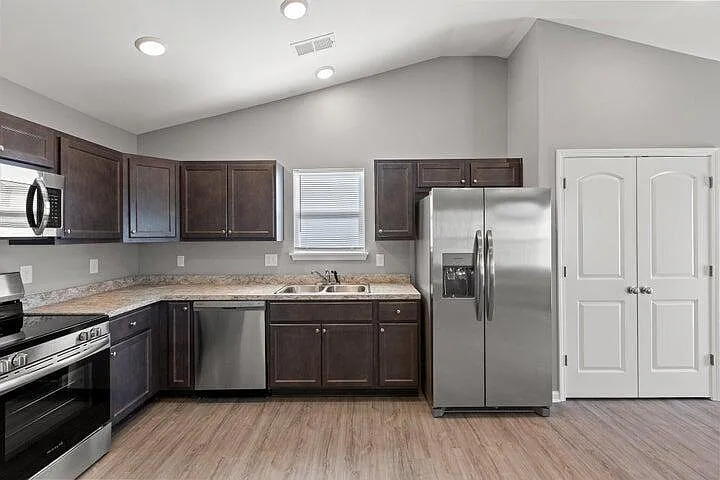 309 Krauss Dr — Photo 8