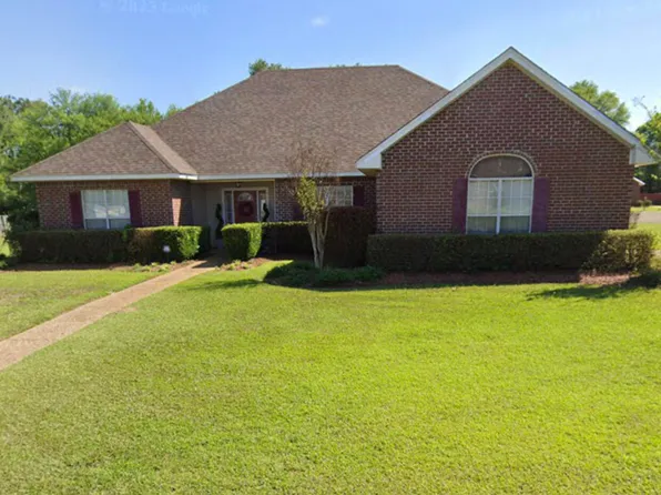 239 Charlene Dr, Byram, MS 39272