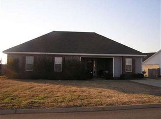 315 Wynfield Ln, Bonaire, GA