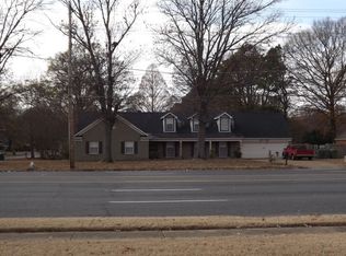 2477 Ridgeway Rd, Memphis, TN 38119