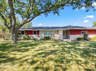 5407 Lory Dr, Greendale, WI 53129