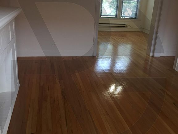 2nd image of 1321 Oak Ave APT 3B