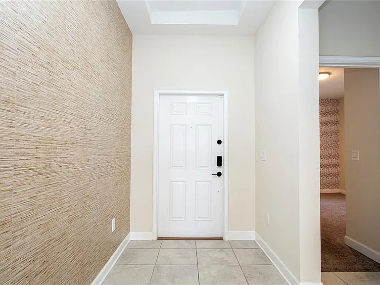 3043 Beaver Creek Dr — Photo 3