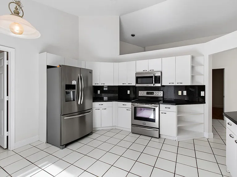 5225 Brookview Dr — Photo 54