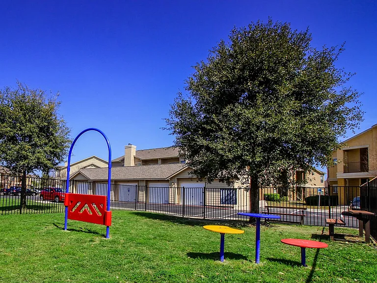 Oxford at Tech Ridge — Photo 14